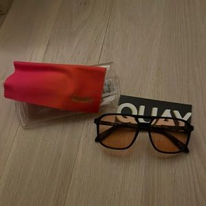 Quay glasses